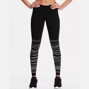 Old Navy Active Go Dry Leggings - Activewear- Black and white stripes